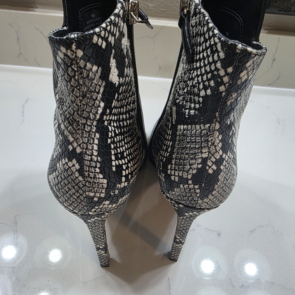 Nine West Black and White Snakeskin Heeled Boots